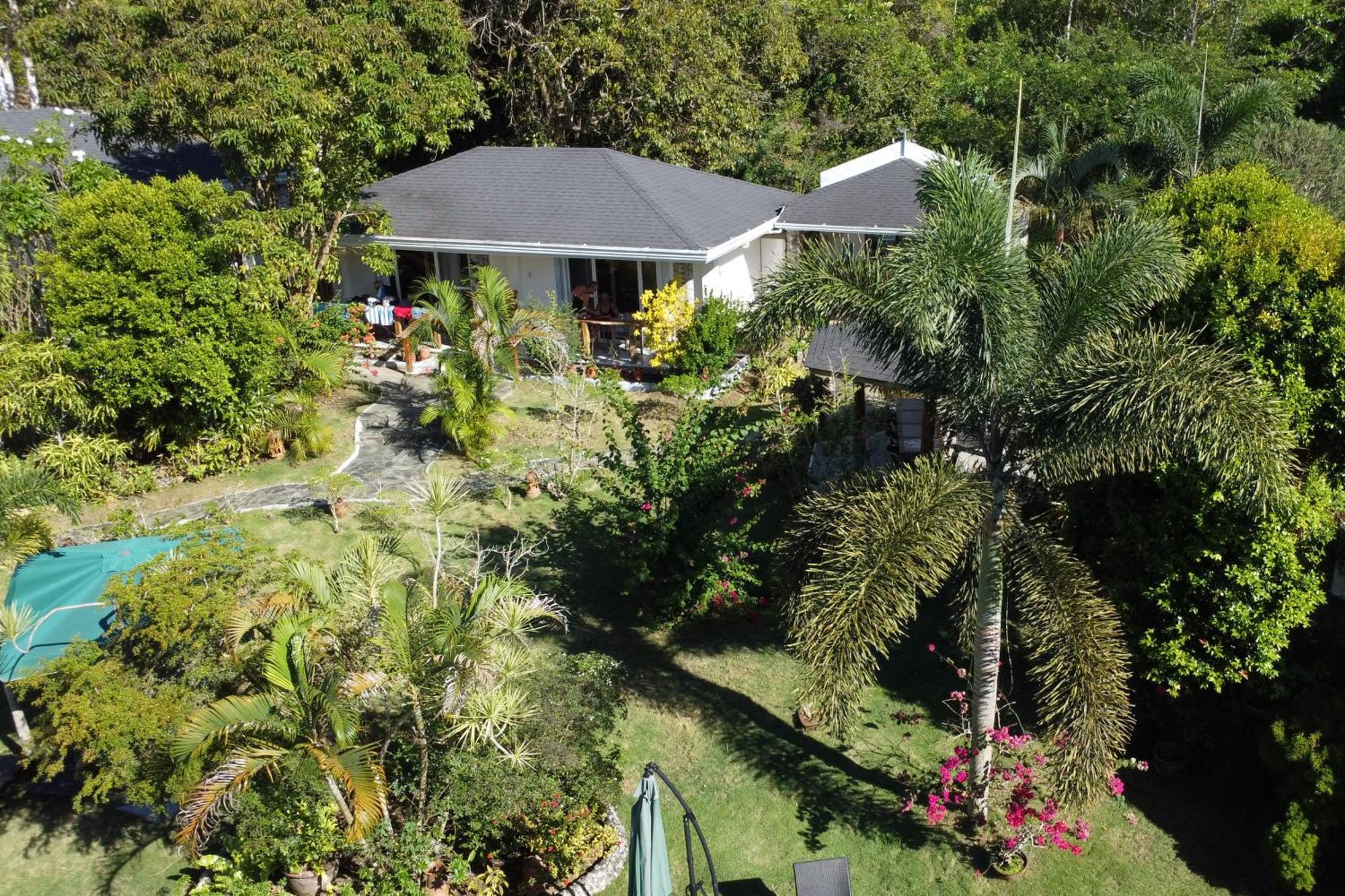 Garden Bungalows Resort Siquijor Eksteriør billede
